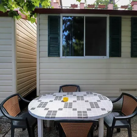 Miraflores Κάμπινγκ Ραπάλο