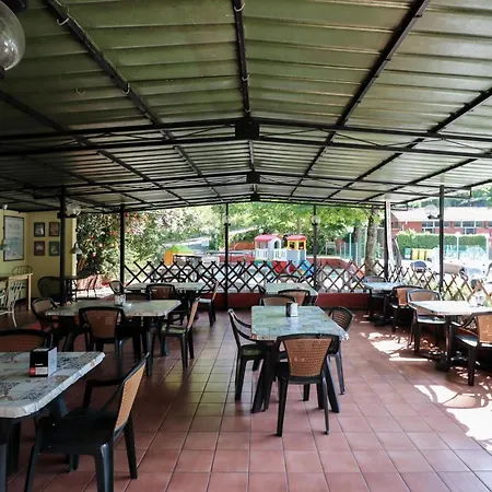 Miraflores Camping *